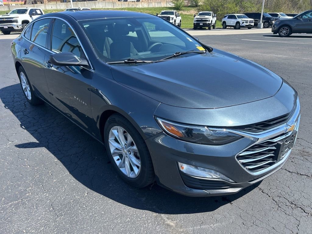 Used 2019 Chevrolet Malibu LT FWD image 3