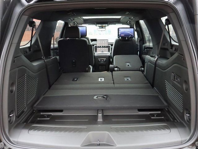 New 2026 GMC Yukon XL Elevation w/ Elevation Premium Package image 20
