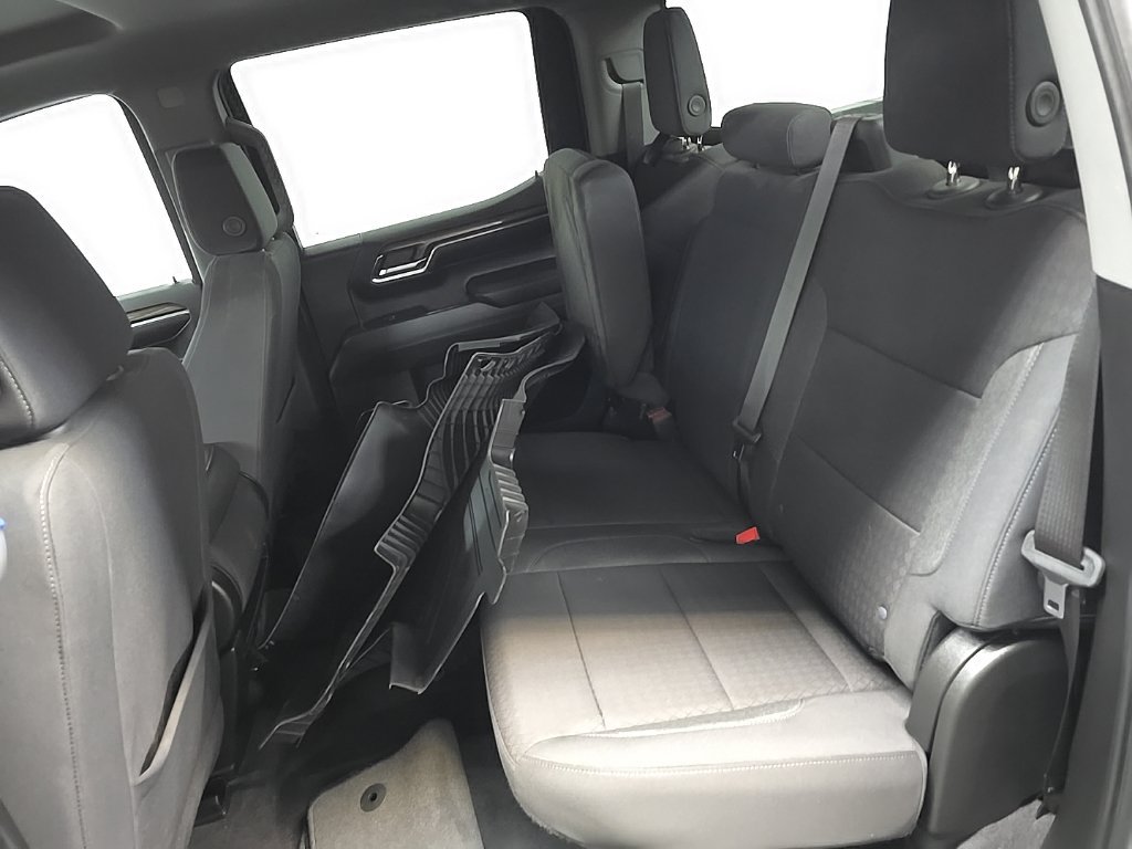 Used 2024 Chevrolet Silverado 1500 LT AWD/4WD image 31