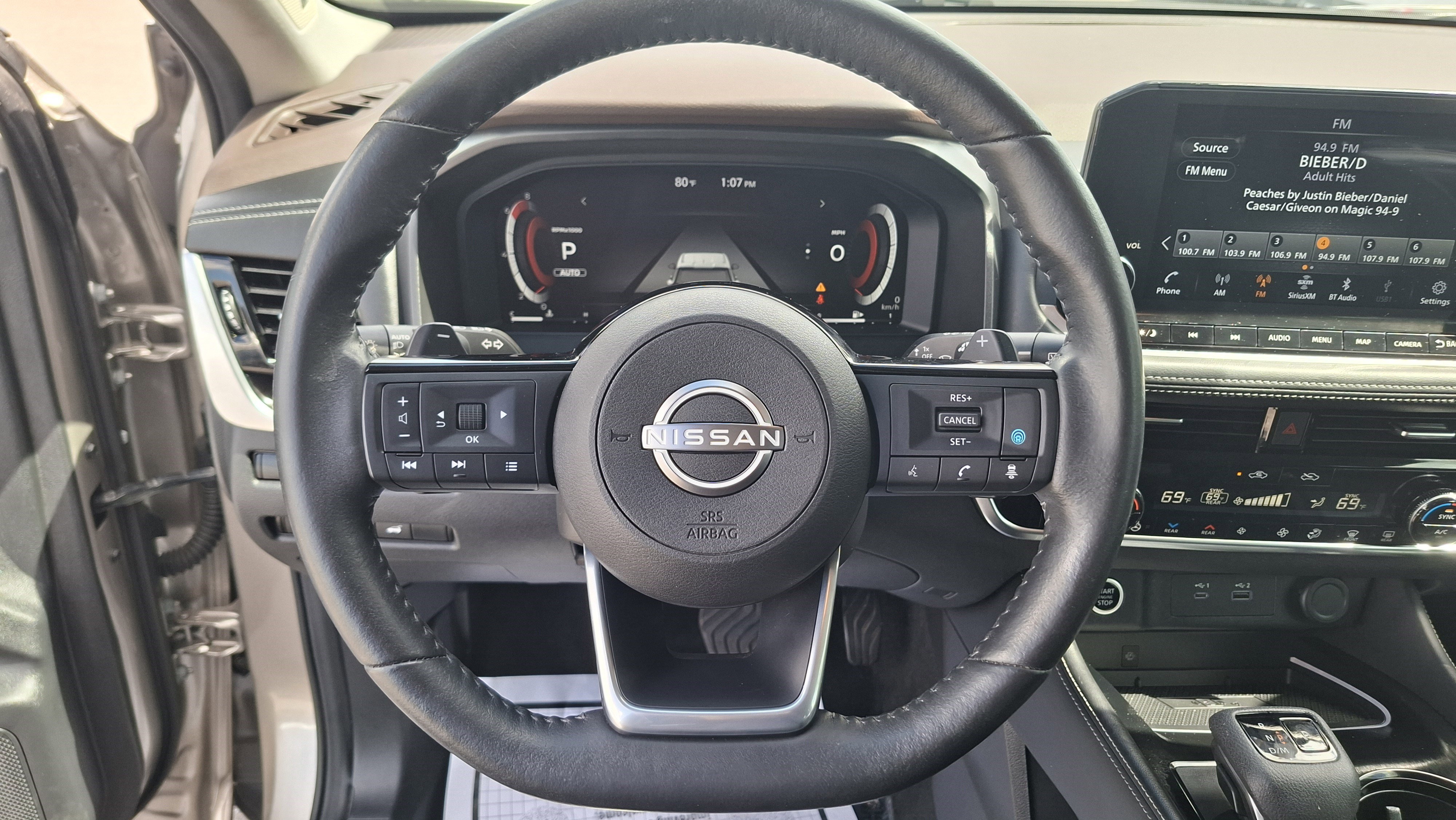 Certified 2022 Nissan Rogue Platinum w/ Head-Up Display Package image 11