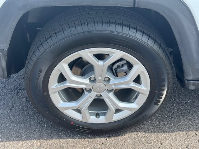 Certified 2024 Jeep Compass Latitude AWD/4WD image 12