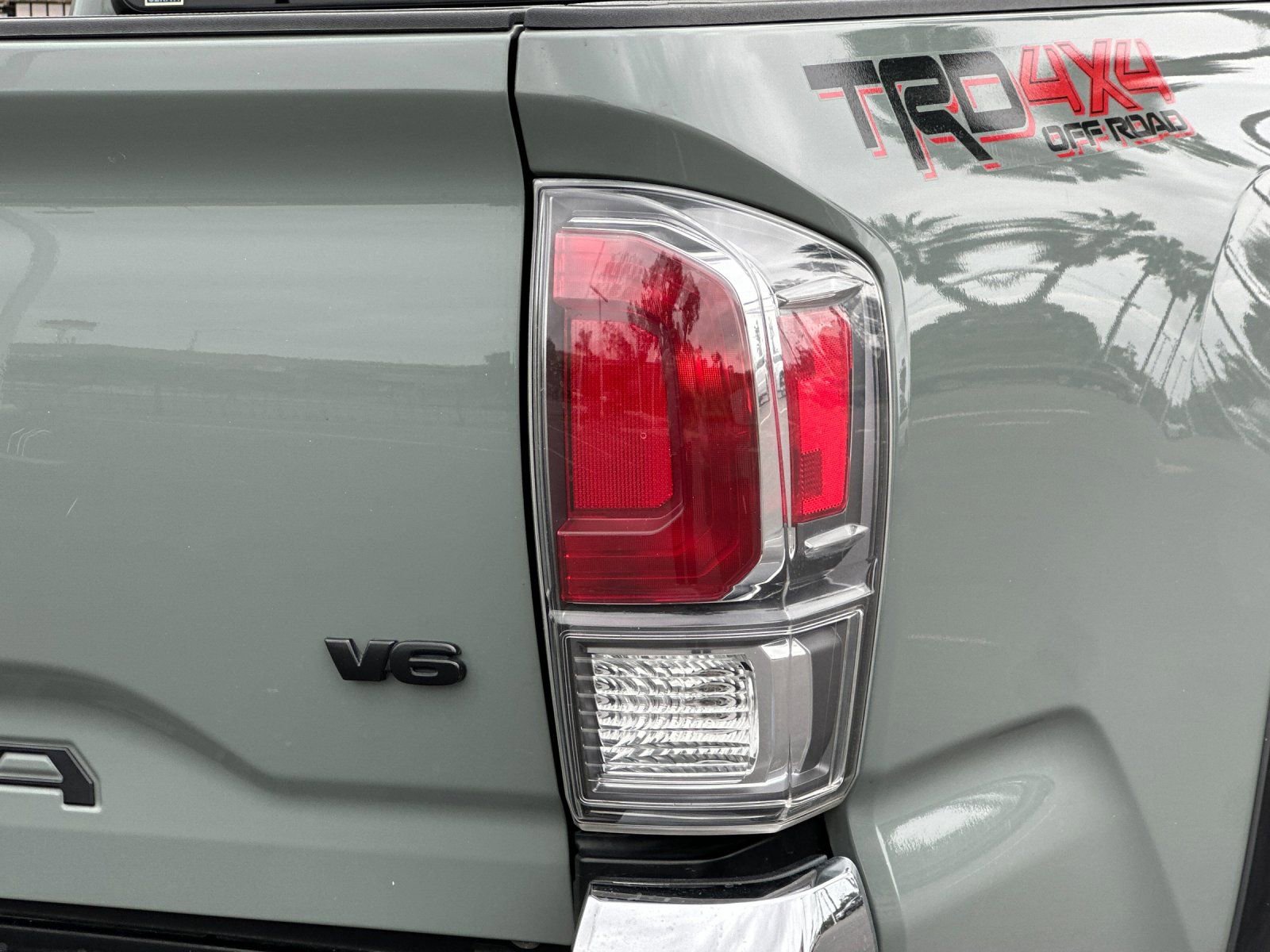 Used 2023 Toyota Tacoma TRD Off-Road AWD/4WD image 23