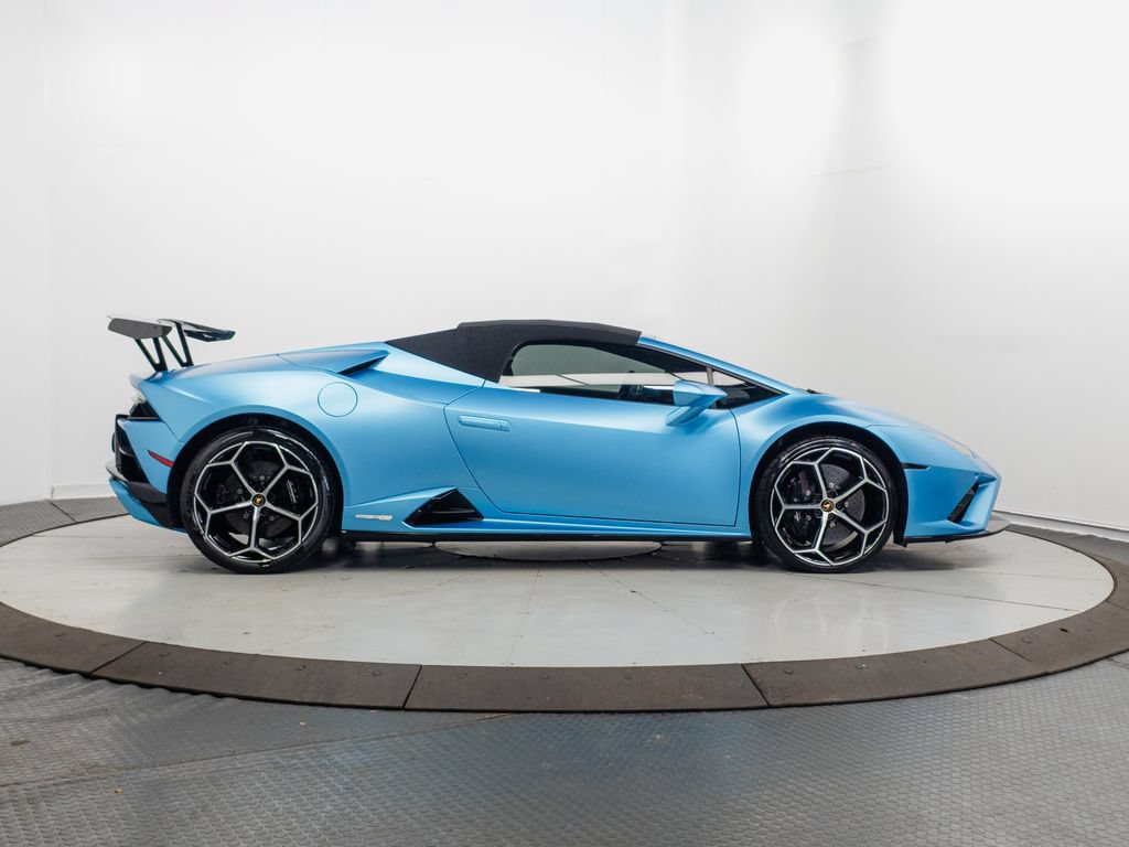 Used 2022 Lamborghini Huracan EVO RWD image 41