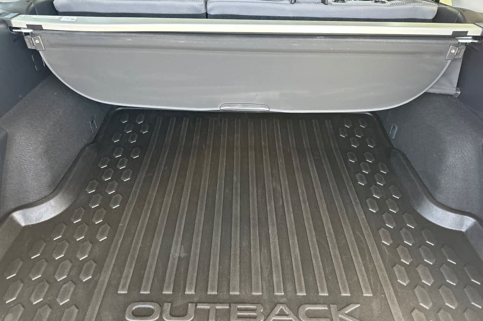 Used 2024 Subaru Outback Premium AWD/4WD image 16