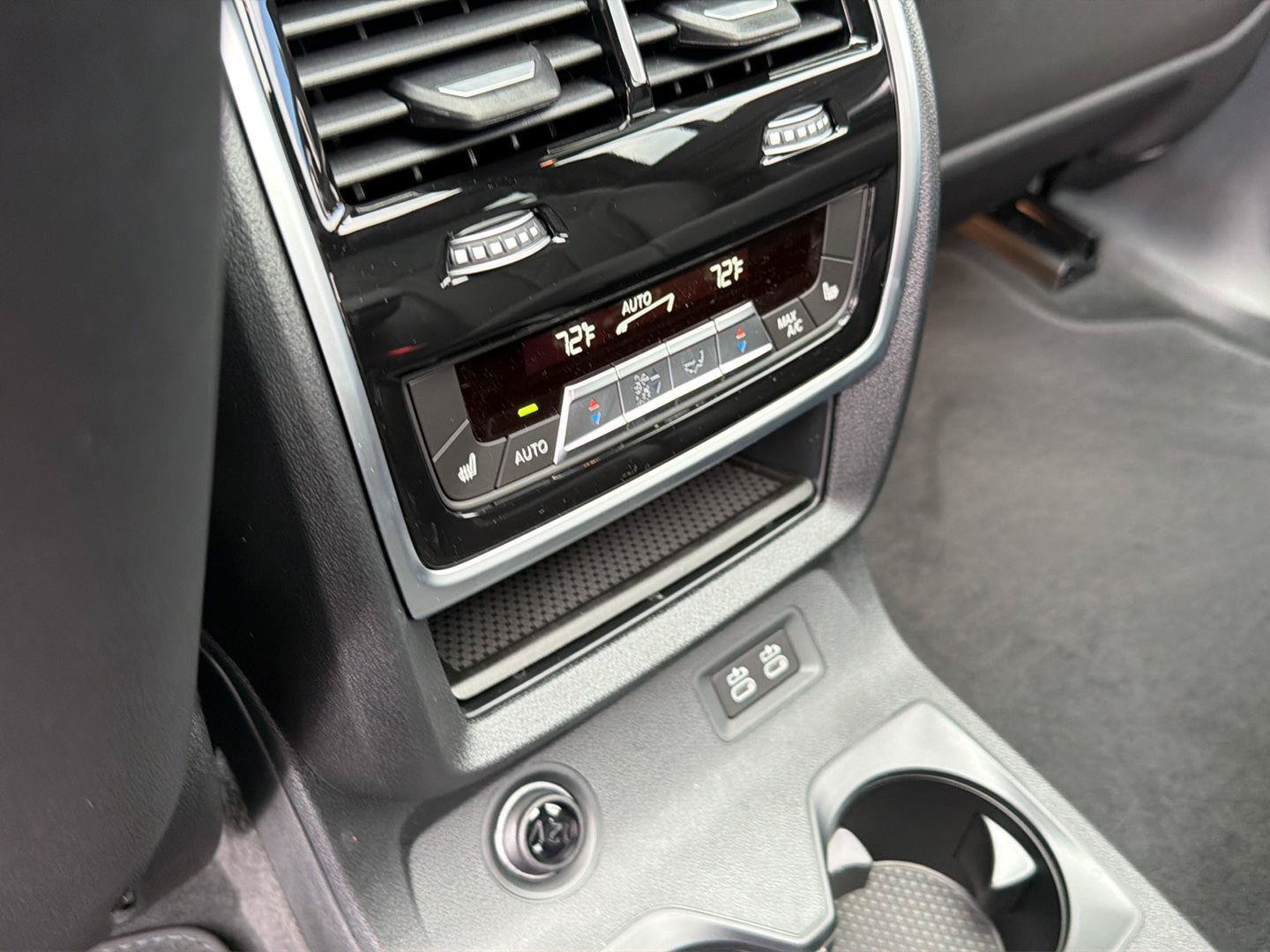 New 2027 BMW X7 M60i AWD/4WD image 12
