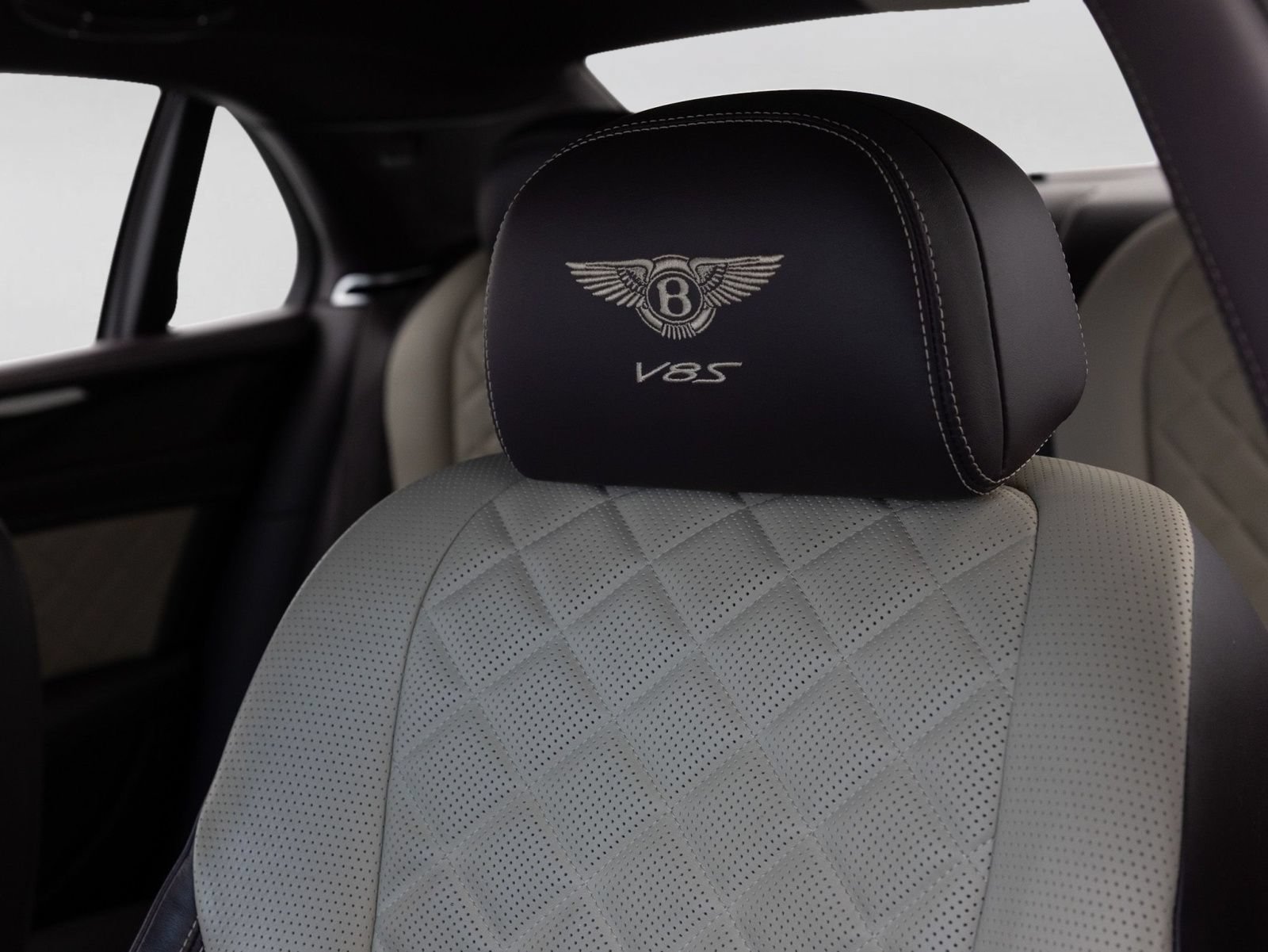 Used 2017 Bentley Flying Spur S V8 AWD/4WD image 17