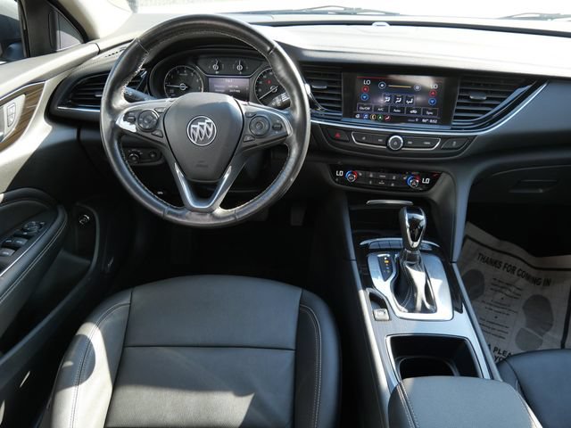 Used 2018 Buick Regal Essence w/ Driver Confidence Package #1 AWD/4WD image 16