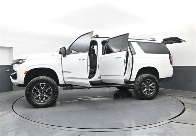 Used 2023 Chevrolet Suburban Z71 w/ Luxury Package image 59
