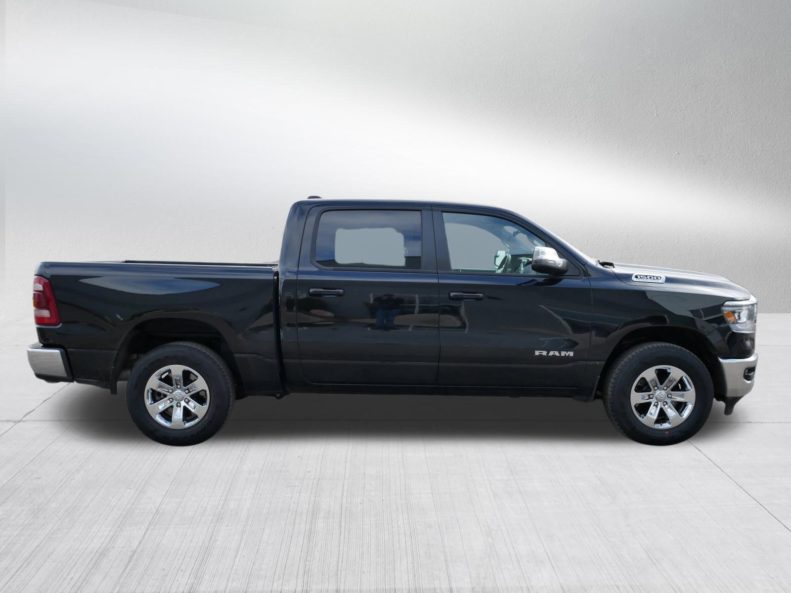 Used 2023 RAM 1500 Laramie image 8