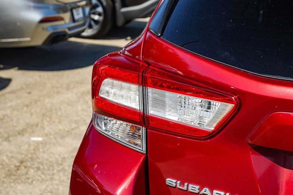 Used 2018 Subaru Crosstrek 2.0i Premium AWD/4WD image 7