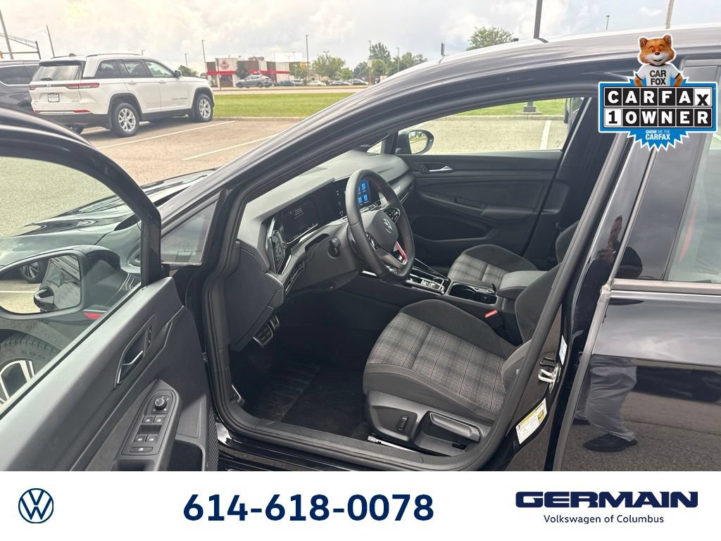 Used 2024 Volkswagen GTI SE FWD image 18