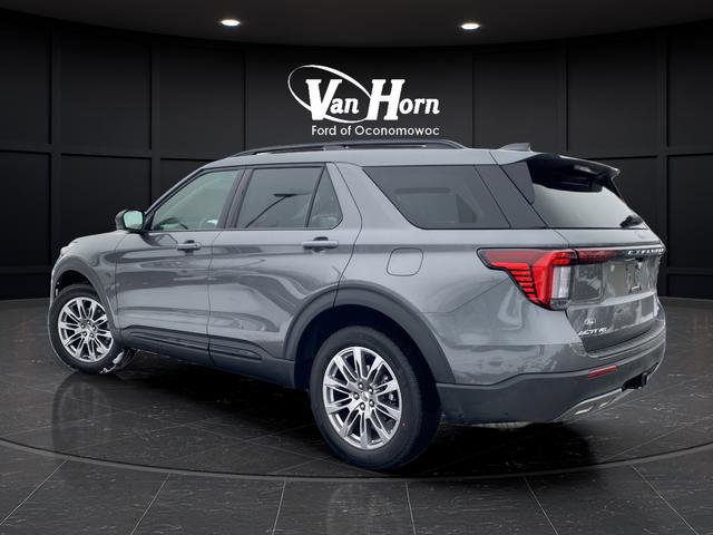 New 2026 Ford Explorer Active w/ Active Comfort Package image 3