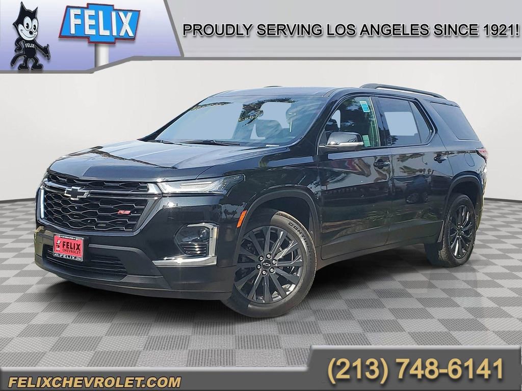 Used 2023 Chevrolet Traverse RS image 1