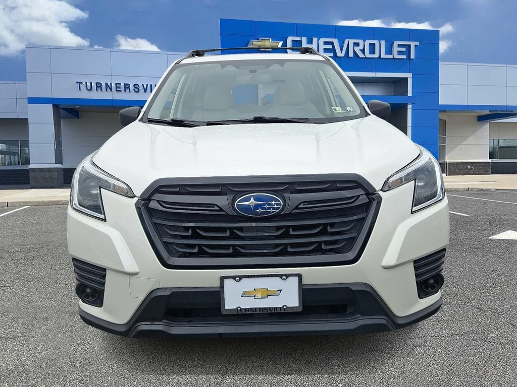 Used 2023 Subaru Forester AWD/4WD image 2