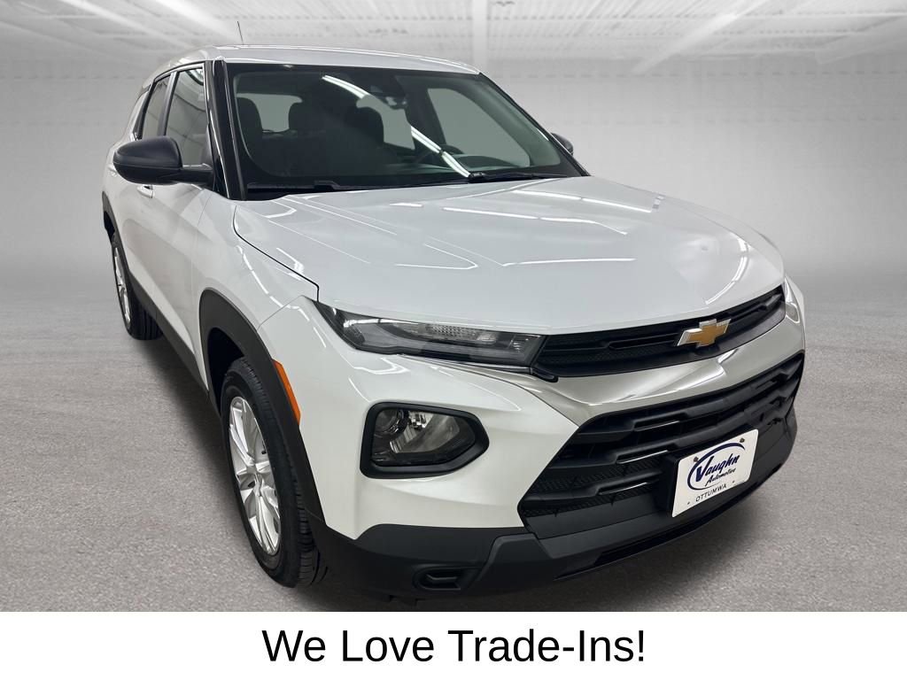 Used 2023 Chevrolet TrailBlazer LS FWD image 3