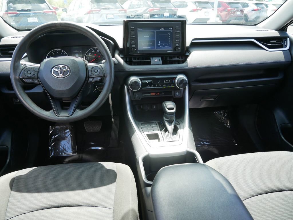 Certified 2022 Toyota RAV4 LE AWD/4WD image 13