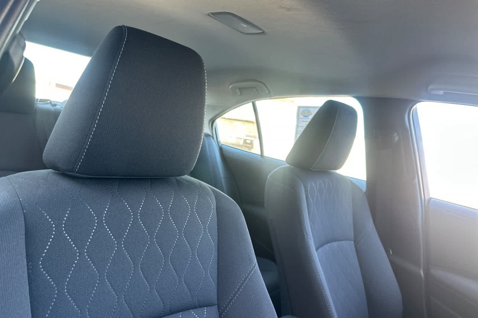 Used 2025 Toyota Corolla LE FWD image 20