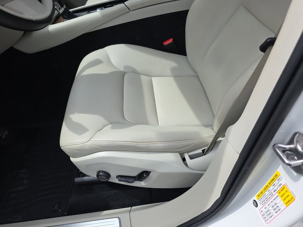 Used 2022 Volvo XC90 T5 Momentum w/ Advanced Package image 20