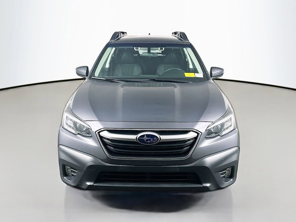 Used 2022 Subaru Outback Premium image 2