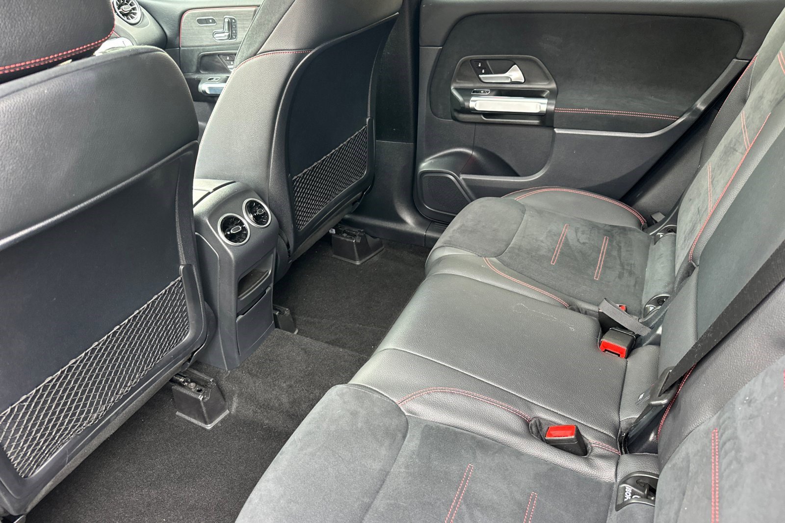 Certified 2023 Mercedes-Benz GLB 250 4MATIC image 26