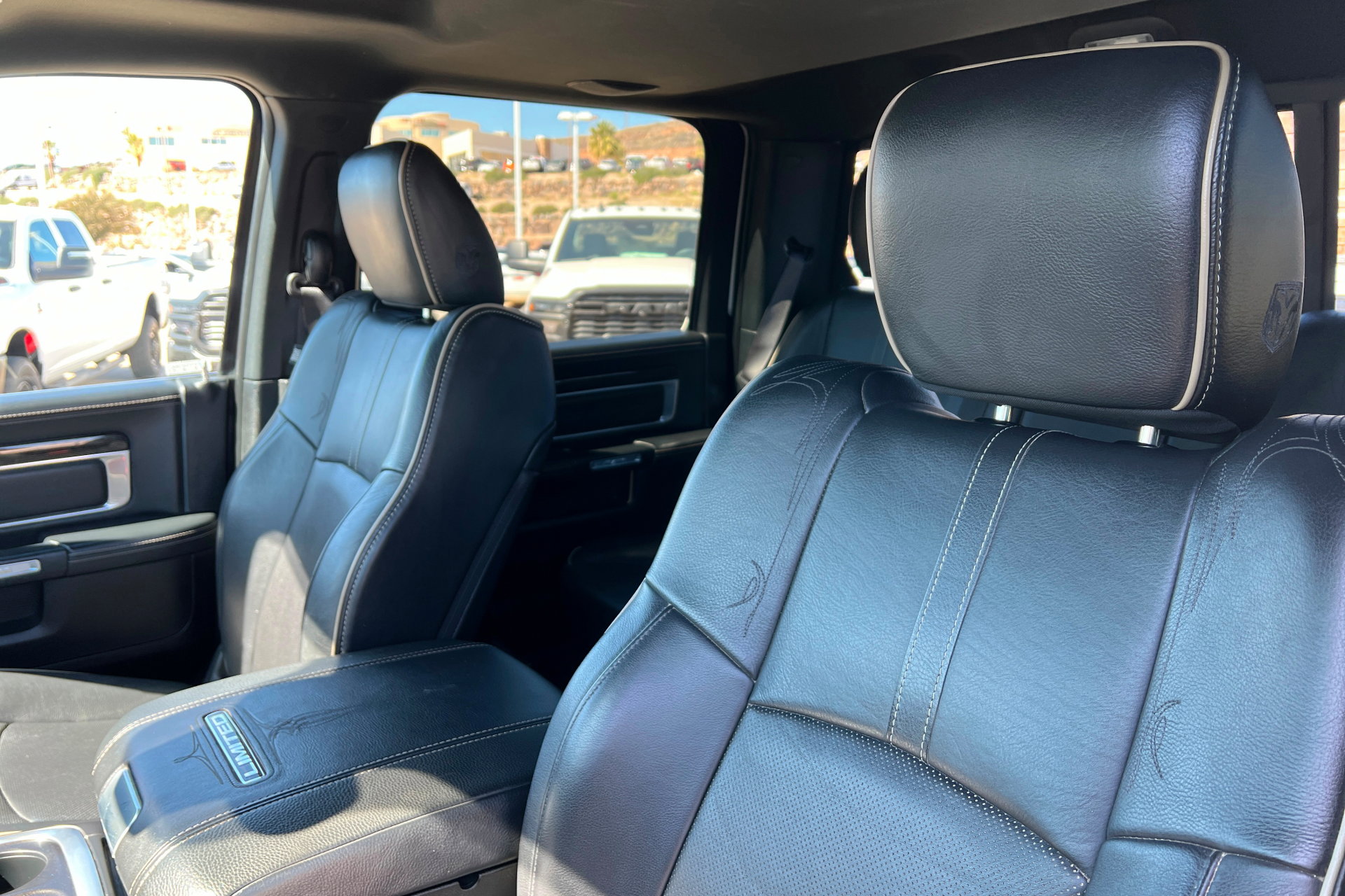 Used 2017 RAM 2500 Limited image 17