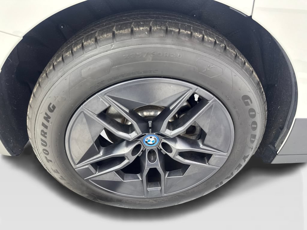 Used 2024 BMW iX xDrive50 w/ Convenience Package AWD/4WD image 85