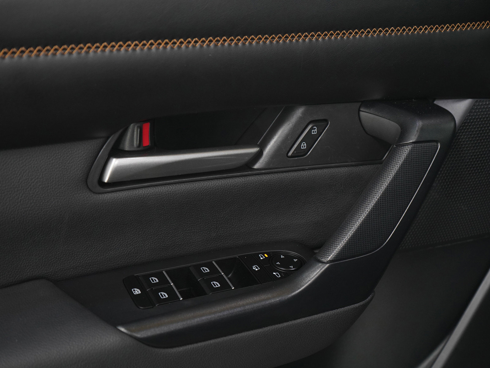 Used 2024 MAZDA CX-50 AWD 2.5 Turbo w/ Weather Package image 21