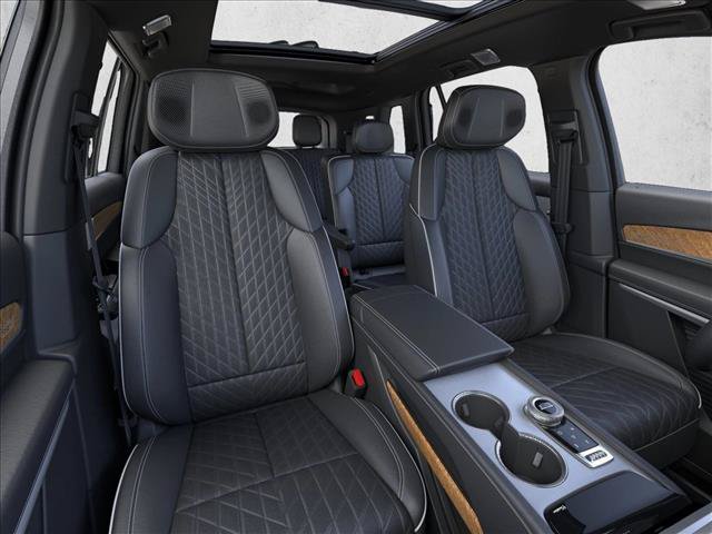 New 2027 Cadillac Vistiq Premium Luxury AWD/4WD image 16