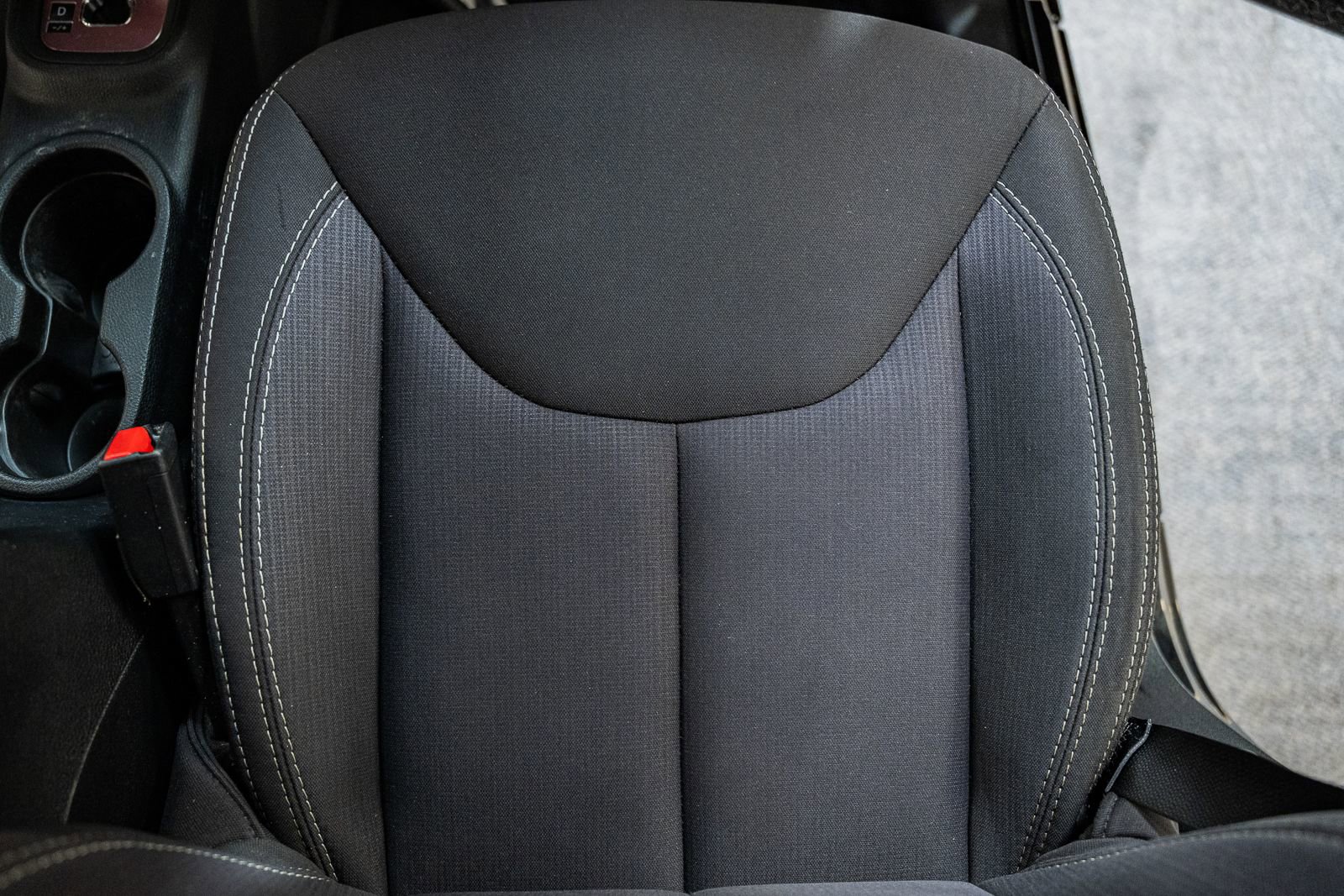 Used 2014 Jeep Wrangler Unlimited Rubicon w/ Connectivity Group image 34