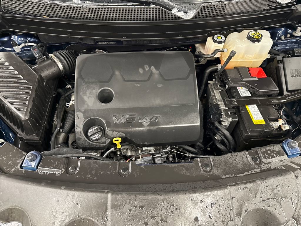 Used 2023 Chevrolet Traverse LT image 13