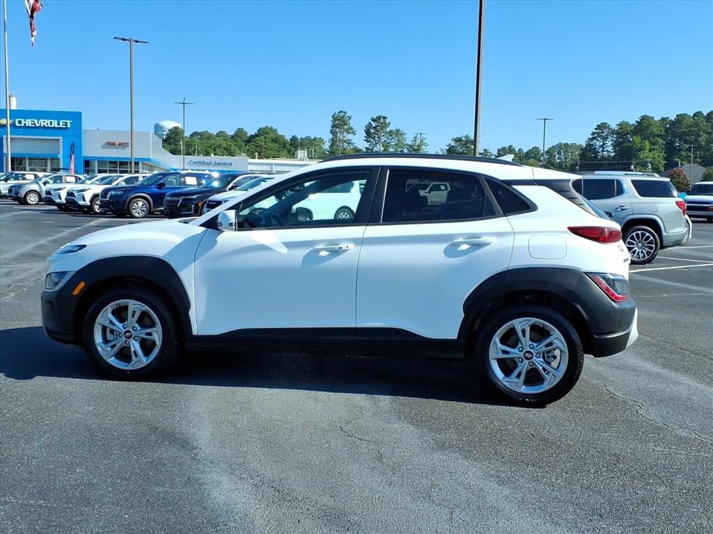 Used 2023 Hyundai Kona SEL AWD/4WD image 16