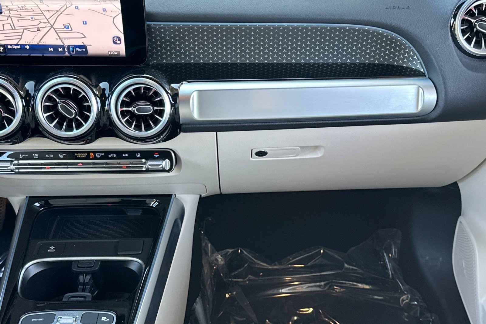 Certified 2024 Mercedes-Benz EQB 250+ image 33
