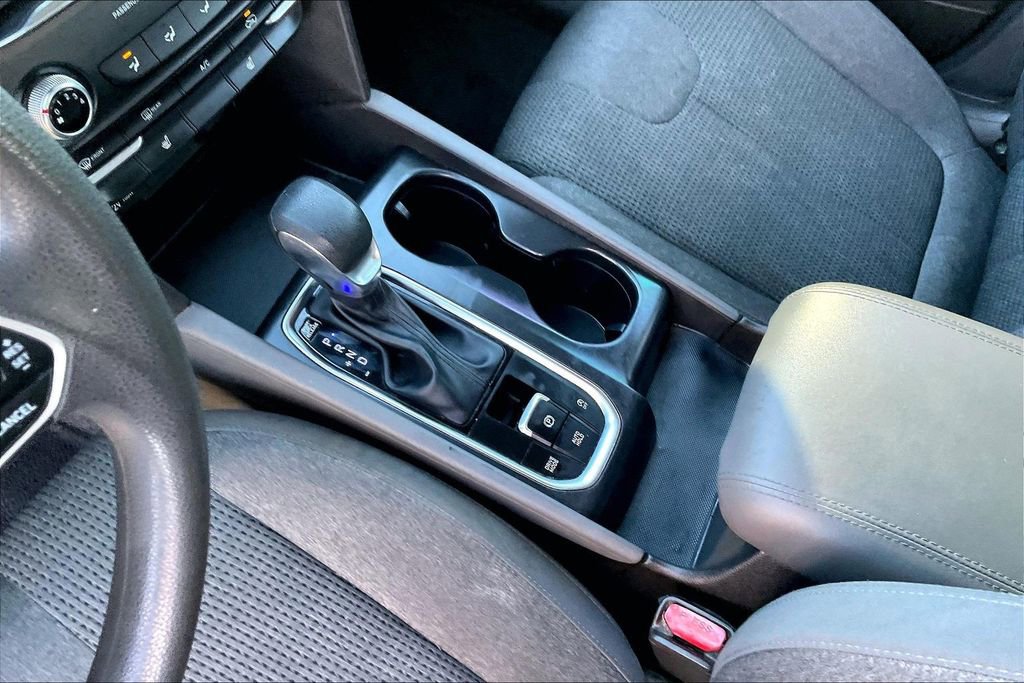 Used 2019 Hyundai Santa Fe SEL image 17