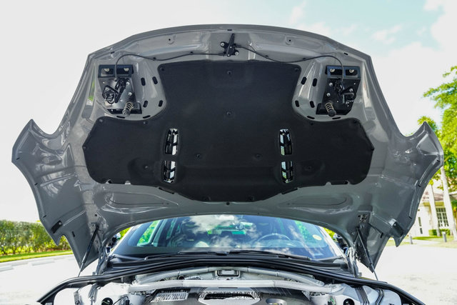 Used 2021 Aston Martin DBX AWD/4WD image 23