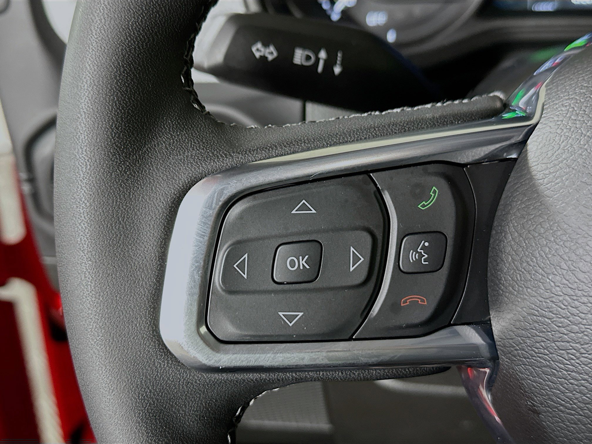 Used 2025 Jeep Wrangler Sahara w/ Safety Group image 16