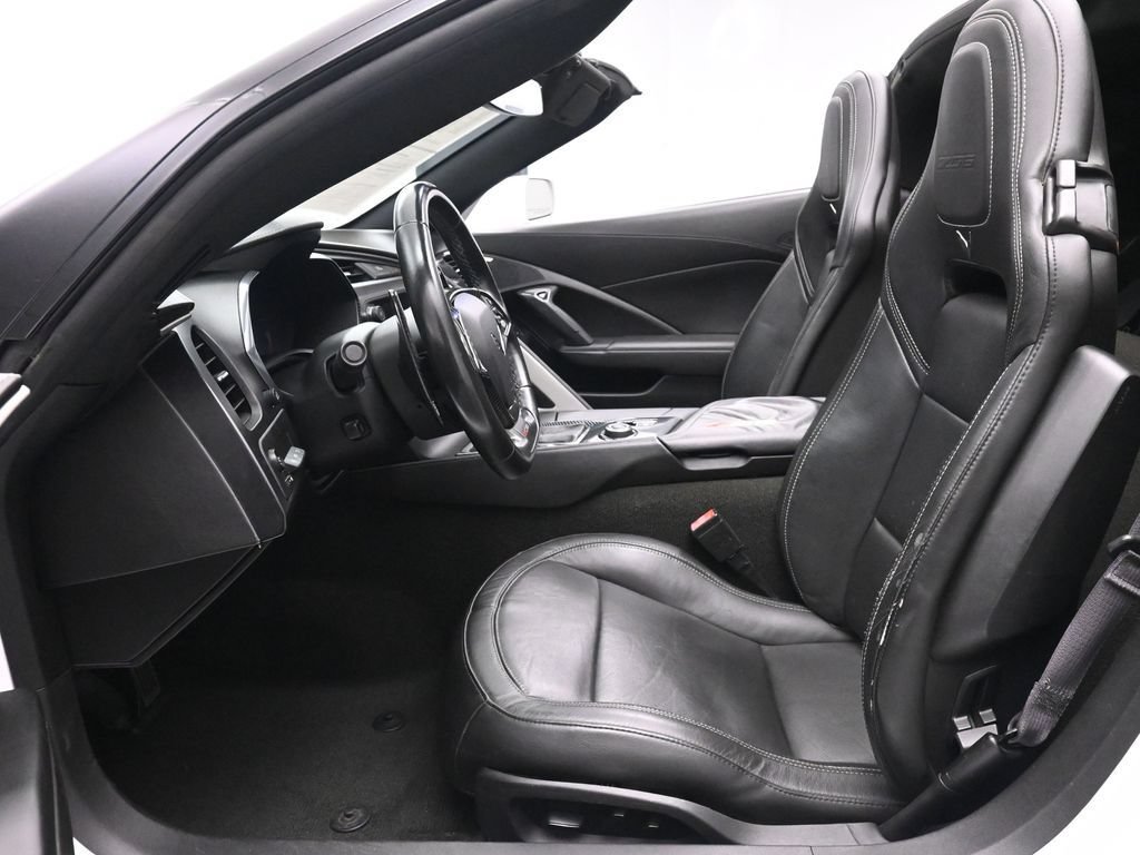 Used 2016 Chevrolet Corvette Z06 w/ 2LZ Preferred Equipment Group RWD image 11