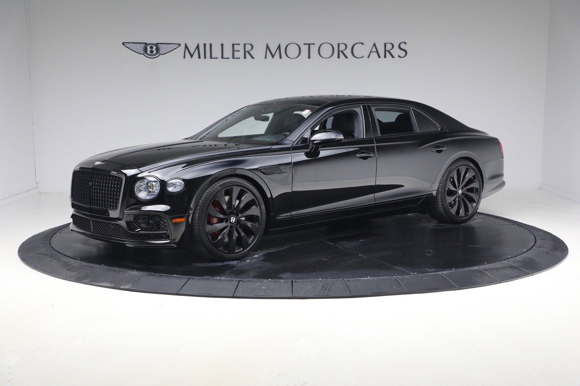 Used 2023 Bentley Flying Spur V8 image 2