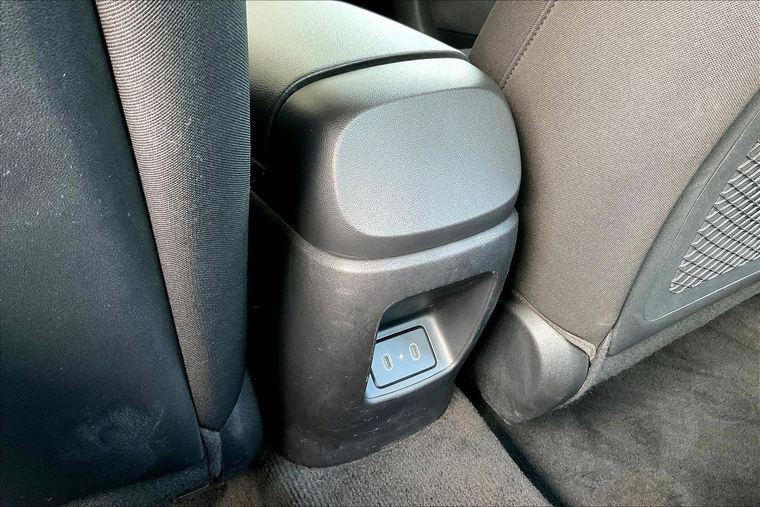 Used 2024 Hyundai Elantra SEL w/ Convenience Package FWD image 10