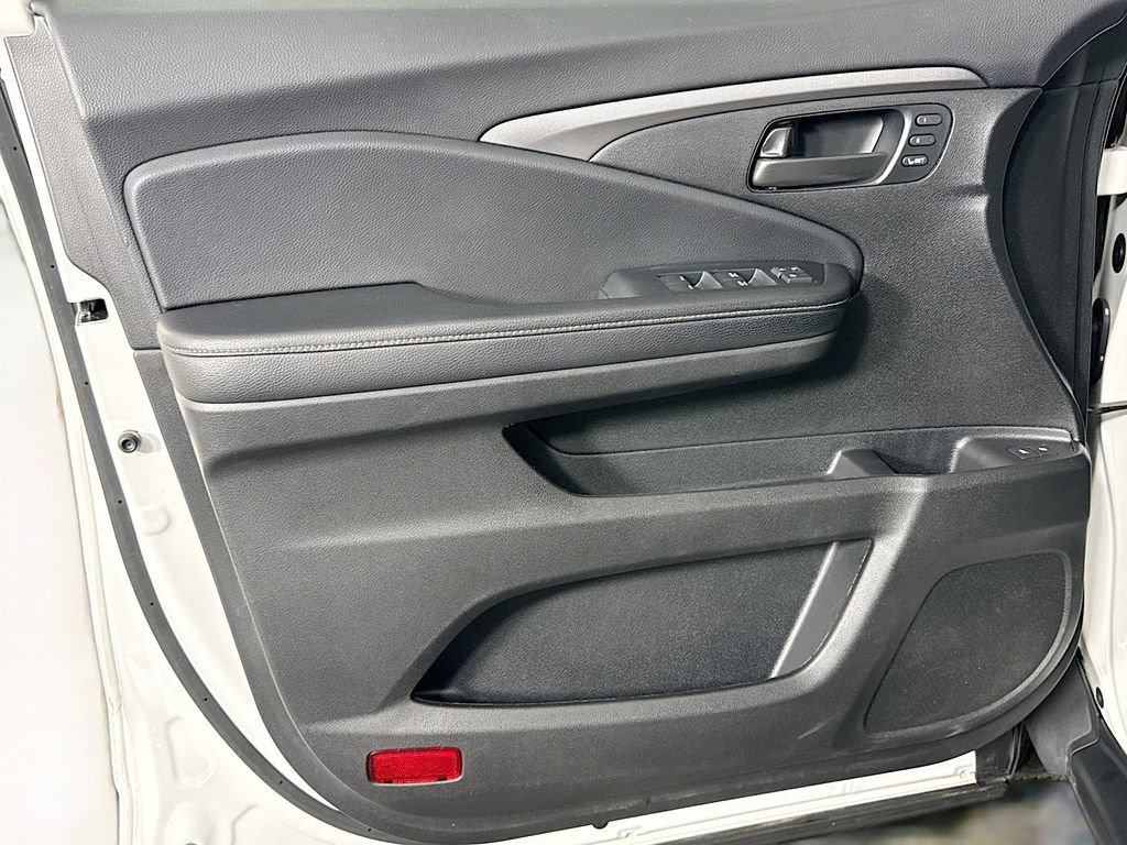 Certified 2023 Honda Passport TrailSport image 13