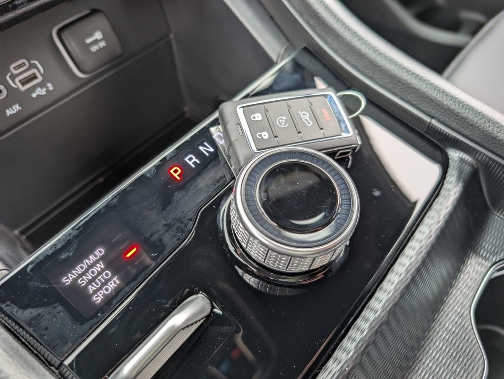 New 2025 Jeep Grand Cherokee Limited w/ Black Appearance Package image 30