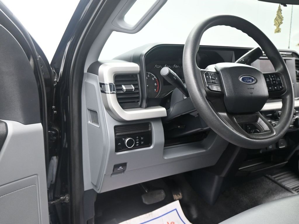 Used 2024 Ford F350 XL w/ FX4 Off-Road Package image 19