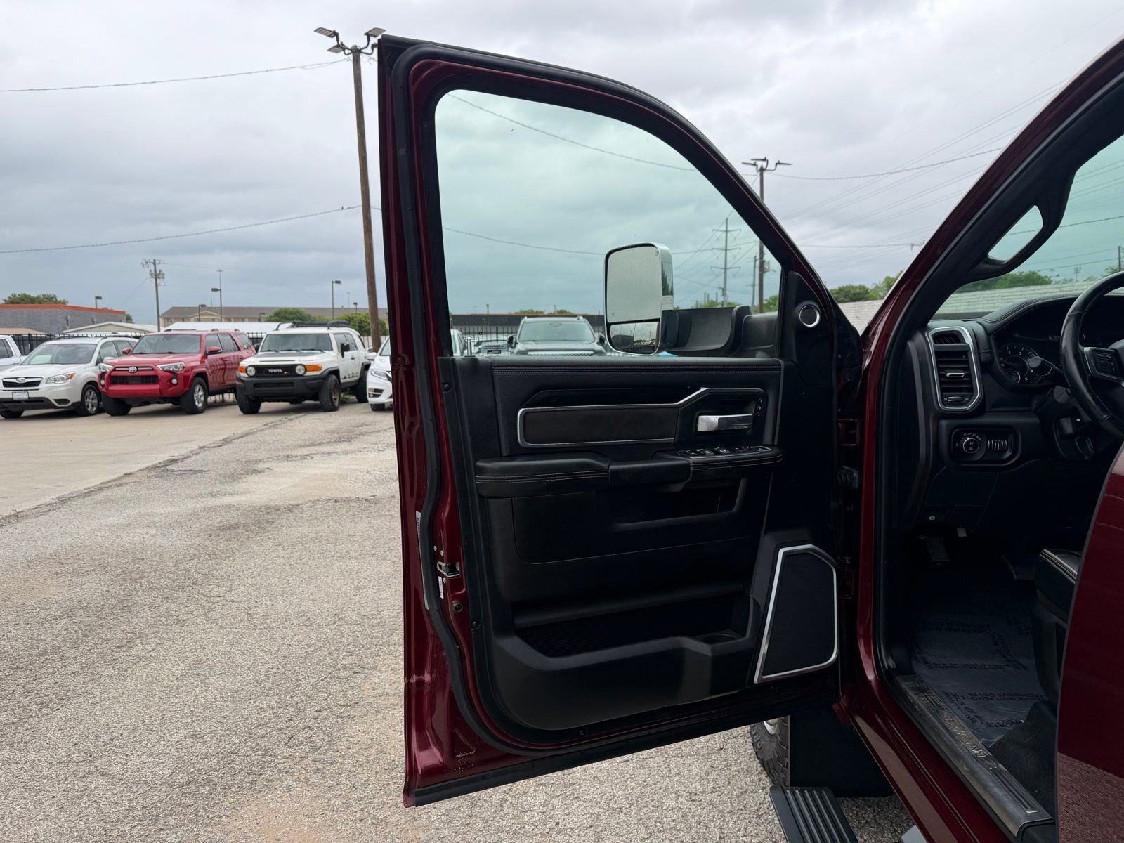 Used 2019 RAM 3500 Laramie image 19
