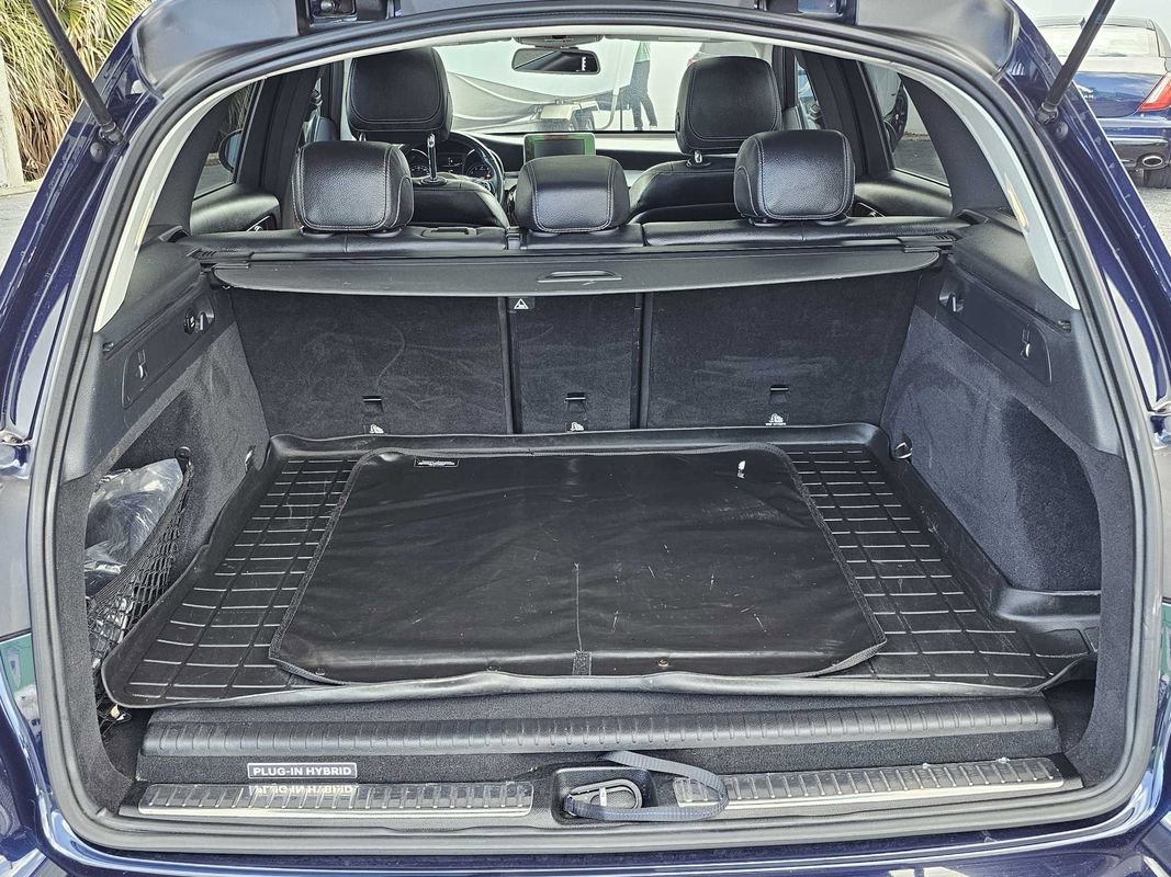 Used 2019 Mercedes-Benz GLC 350e 4MATIC image 13