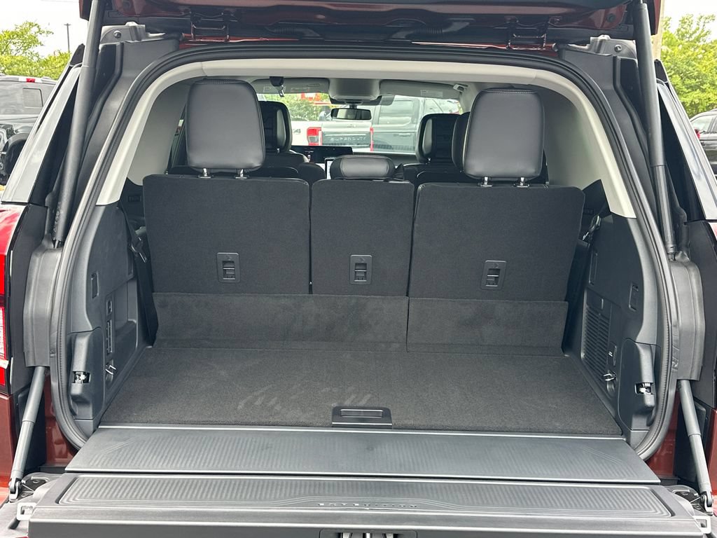 New 2027 Ford Expedition Platinum RWD image 19