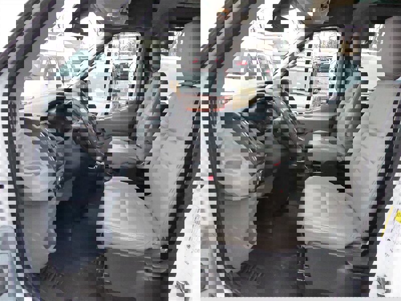 Used 2019 Ford Transit 350 XLT image 19