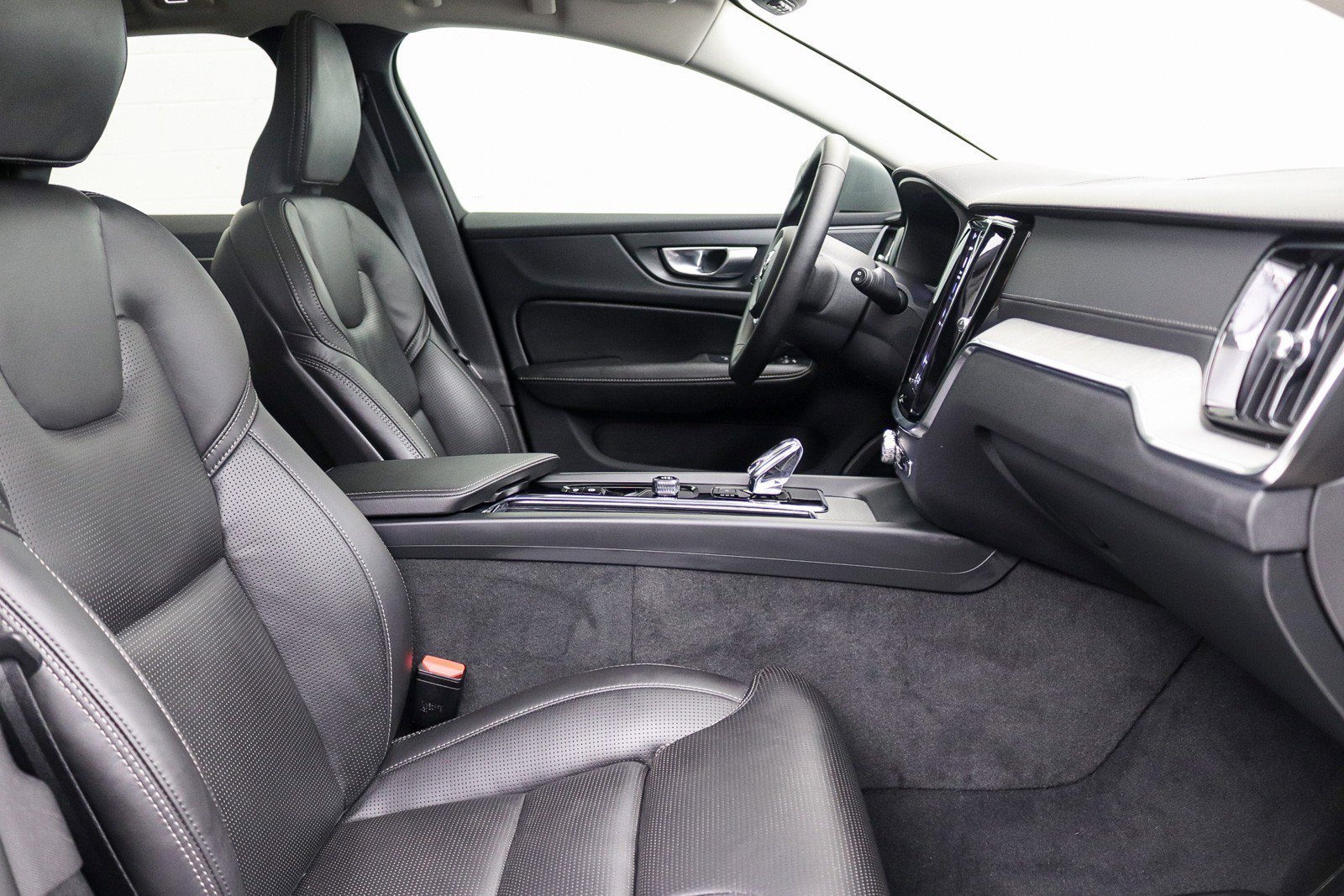 Used 2025 Volvo V60 B5 Cross Country Ultra w/ Protection Package Premier AWD/4WD image 20