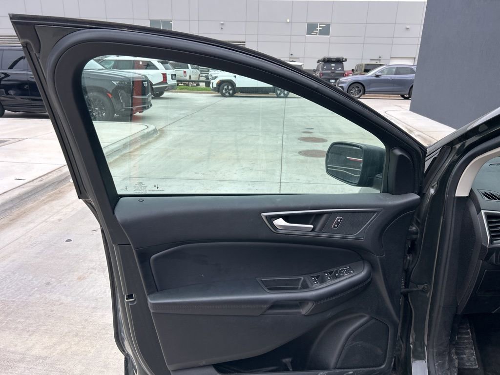 Used 2024 Ford Edge SE AWD/4WD image 7