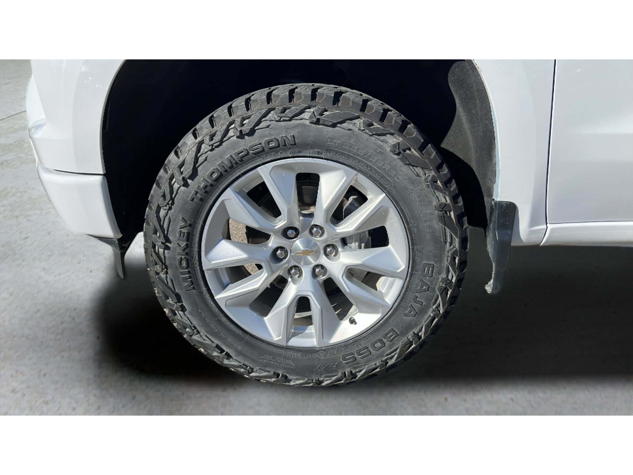 Certified 2024 Chevrolet Silverado 1500 Custom AWD/4WD image 35
