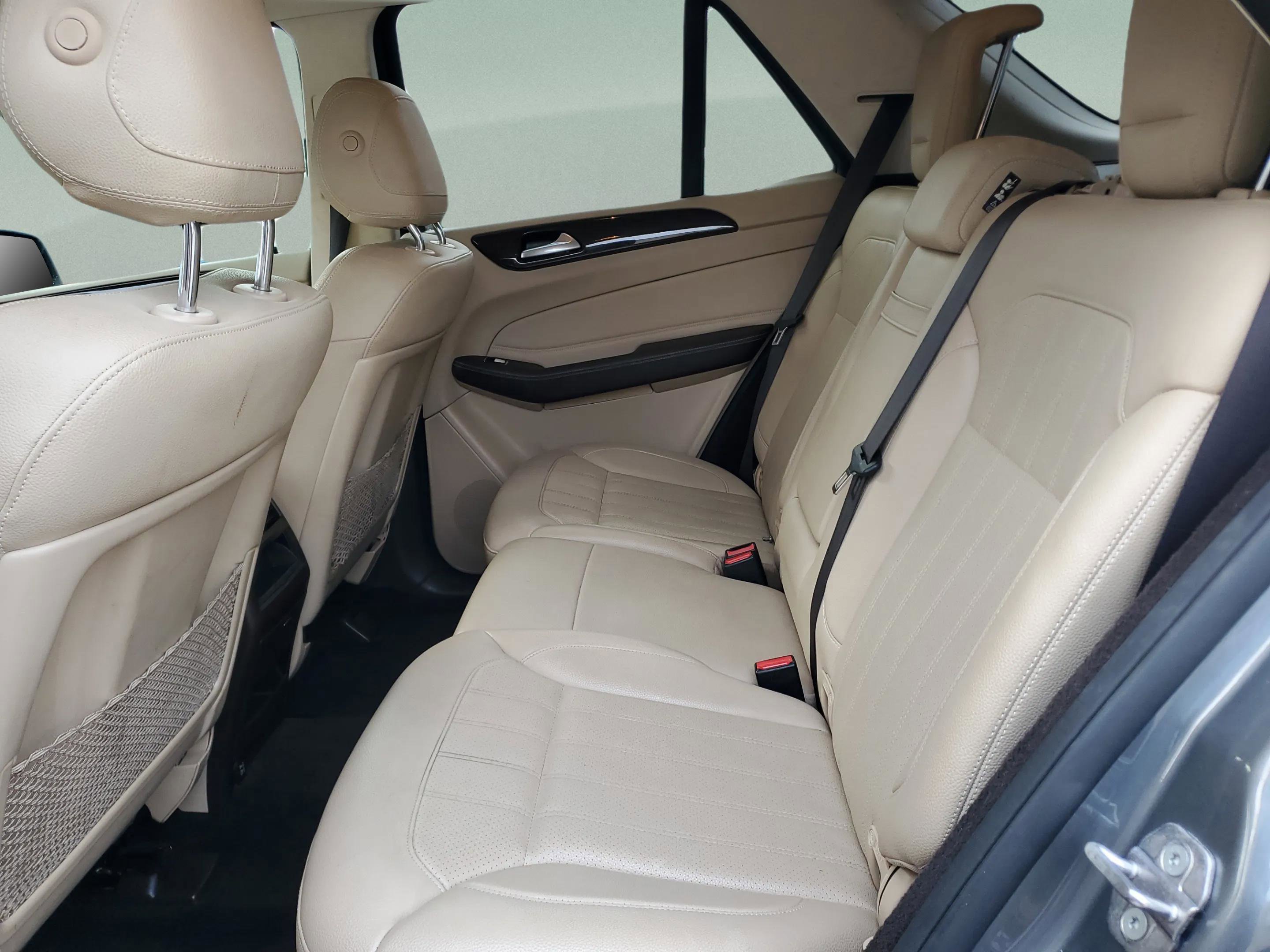 Used 2018 Mercedes-Benz GLE 350 w/ Premium 1 Package image 10