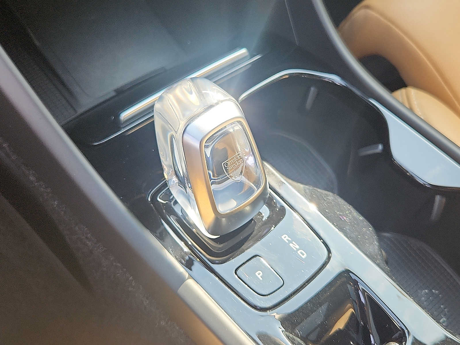 Certified 2022 Volvo XC40 T5 Inscription AWD/4WD image 14